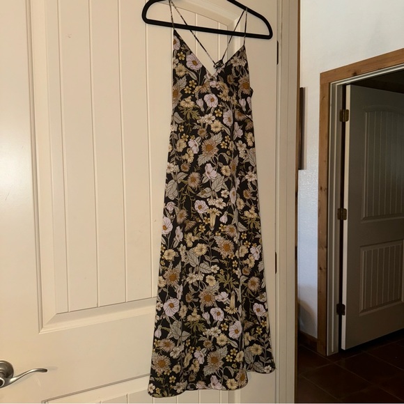 H&M Dress - Picture 3 of 4